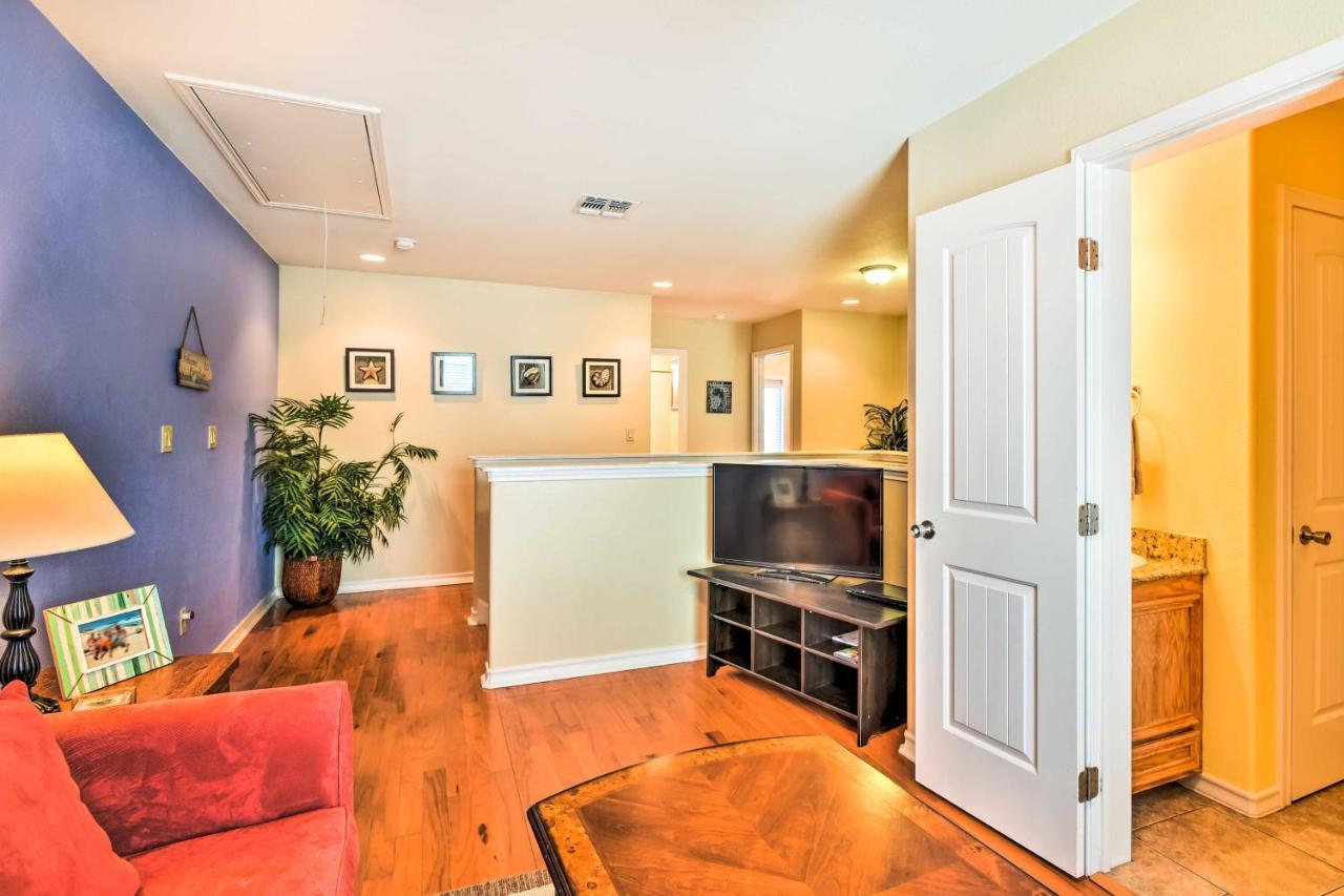 Spacious Port Aransas Condo Near Beach And Golfing Exterior foto
